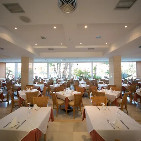 Aparthotel Arena Center 4*