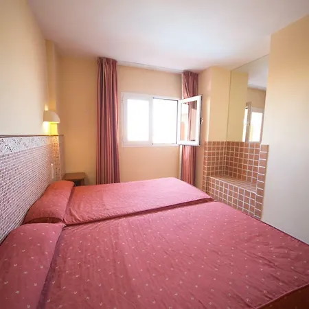 Aparthotel Arena Center 4*